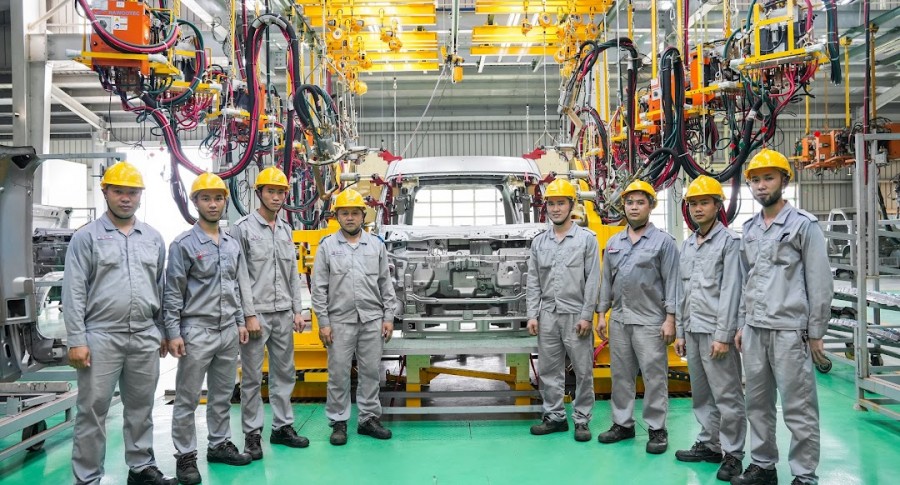 Nhà máy THACO TẢI nghiên cứu chế tạo, lắp đặt dây chuyền hàn chuyên biệt, phục vụ sản xuất dòng xe tải THACO FRONTIER thế hệ mới